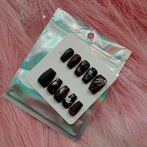 SPOOKY HALLOWEEN Luxury Press On Nail Set MEDIUM / SHORT COFFIN